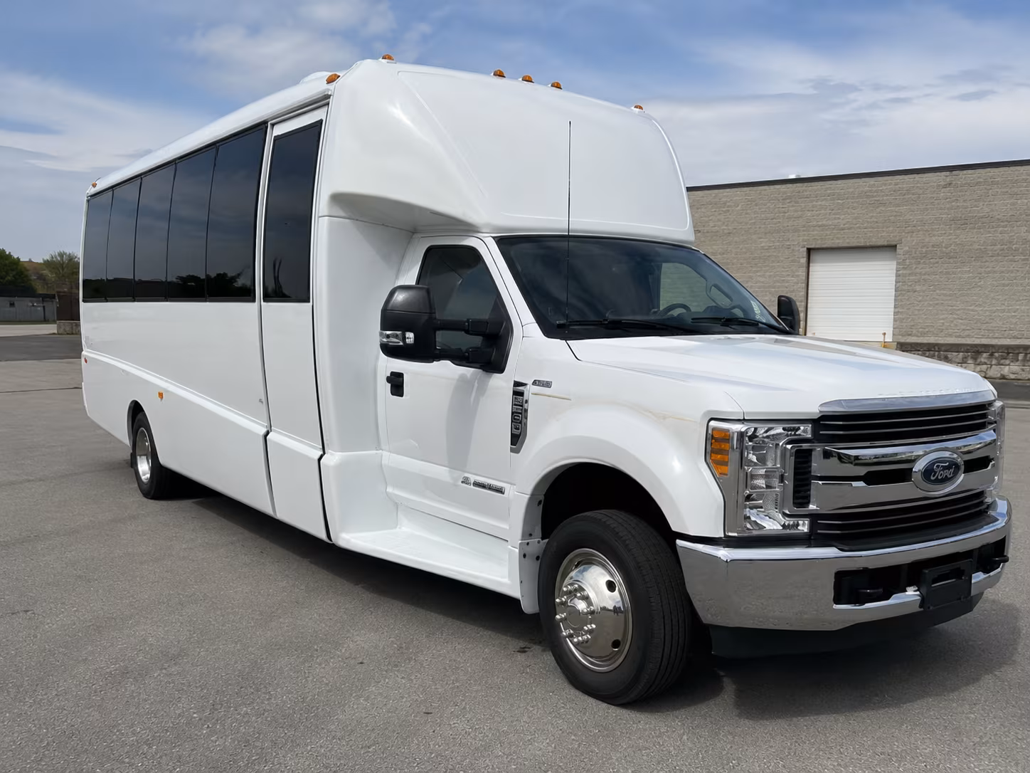 boynton beach conference shuttles and corporate bus rentals in boynton beach