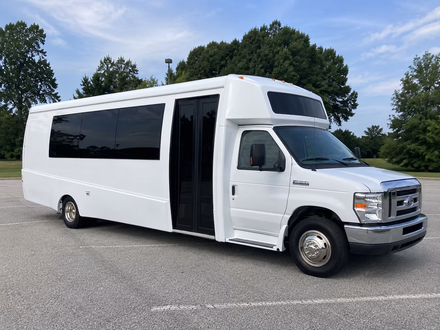 greenacres 18 passenger party bus