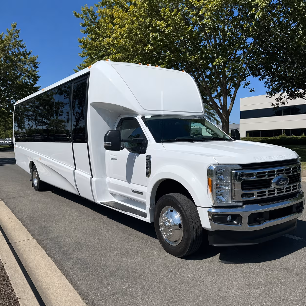 how the distance and duration of your trip affect bus rental rates in greenacres