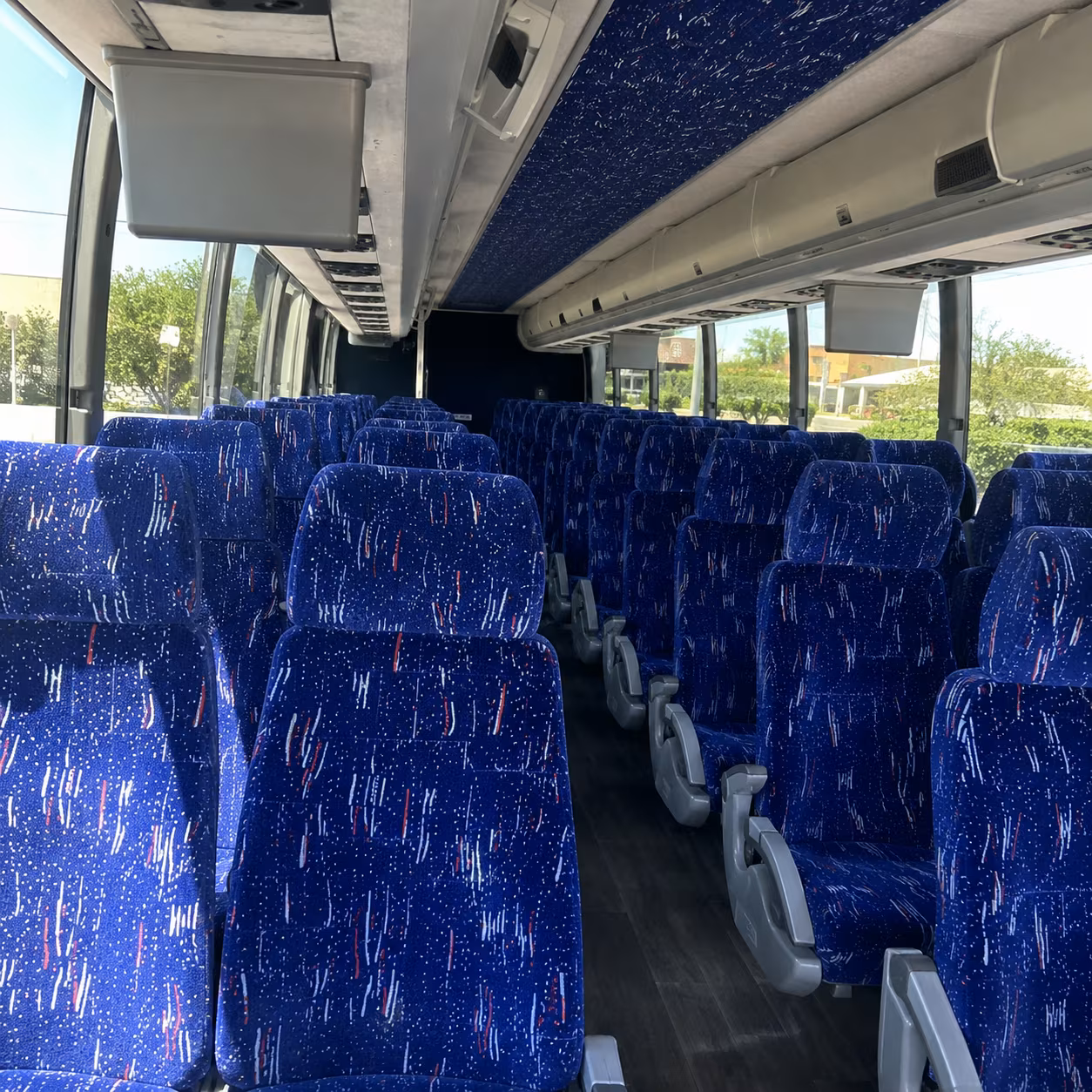 palm beach gardens charter buses for palm beach gardens classrooms and field trips
