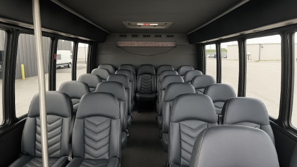 boca raton 28 passenger minibus