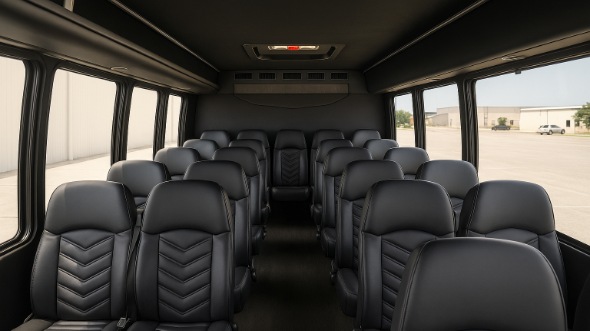 greenacres 28 passenger minibus rental